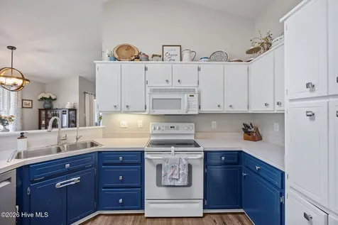 216 Pinewood Drive New Bern NC 28562
