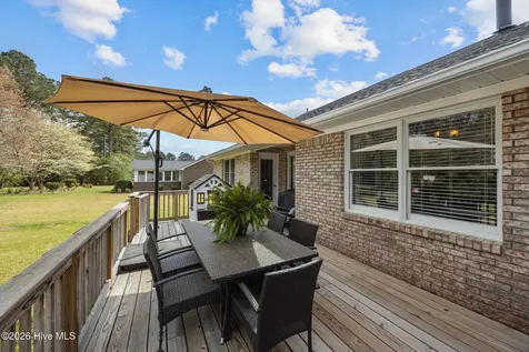 216 Pinewood Drive New Bern NC 28562