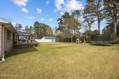 216 Pinewood Drive New Bern NC 28562