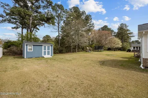 216 Pinewood Drive New Bern NC 28562