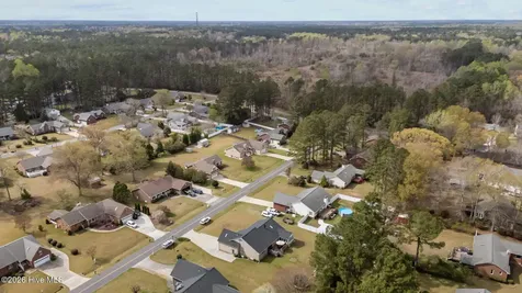216 Pinewood Drive New Bern NC 28562