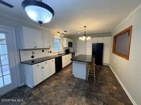 501 Oak Lane Newport NC 28570