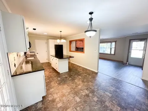 501 Oak Lane Newport NC 28570