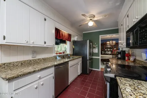 3403 Wedgewood Drive Trent Woods NC 28562