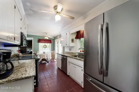 3403 Wedgewood Drive Trent Woods NC 28562