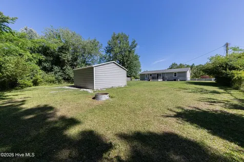 69 Sanders Drive Hubert NC 28539