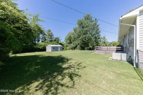 69 Sanders Drive Hubert NC 28539