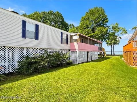 780 Hollis Drive Blounts Creek NC 27814