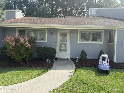 142 Quarterdeck New Bern NC 28562