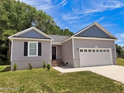 604 Sonata Court Richlands NC 28574