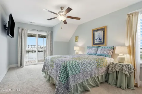 513 Turner Street Beaufort NC 28516