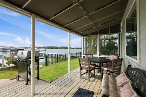 513 Turner Street Beaufort NC 28516