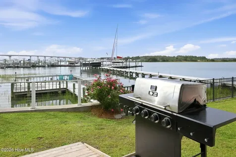 513 Turner Street Beaufort NC 28516