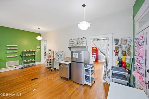 104 W Main Street Elizabeth City NC 27909