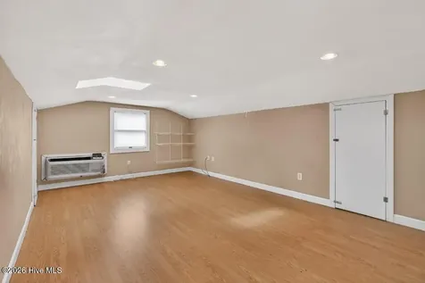715 Oakdale Avenue New Bern NC 28562