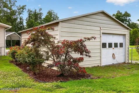 715 Oakdale Avenue New Bern NC 28562