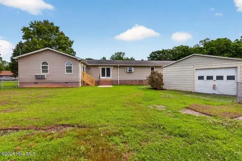 715 Oakdale Avenue New Bern NC 28562