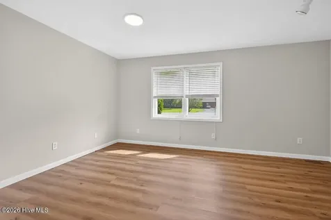 715 Oakdale Avenue New Bern NC 28562