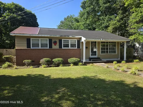 110 E Holland Street Chadbourn NC 28431