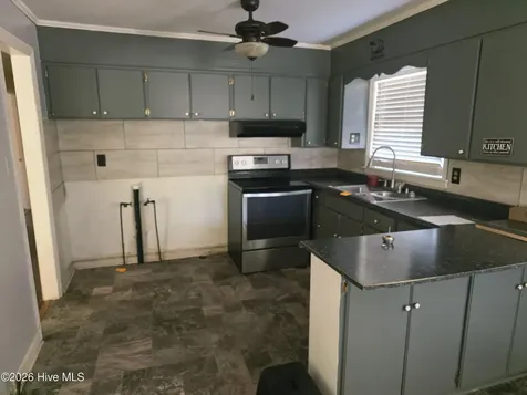 110 E Holland Street Chadbourn NC 28431