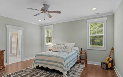 112 Meadowbrook Court Cedar Point NC 28584