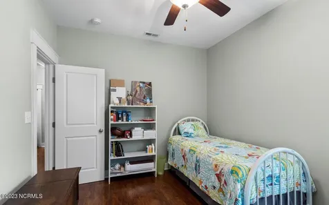 112 Meadowbrook Court Cedar Point NC 28584