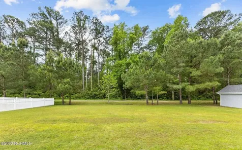 112 Meadowbrook Court Cedar Point NC 28584