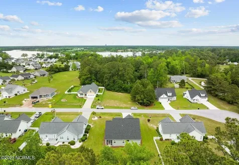 112 Meadowbrook Court Cedar Point NC 28584