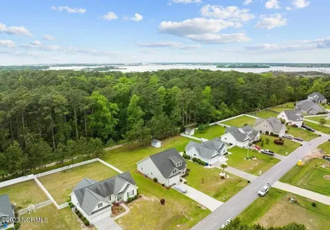 112 Meadowbrook Court Cedar Point NC 28584