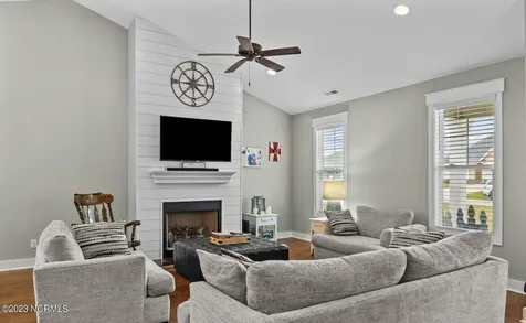 112 Meadowbrook Court Cedar Point NC 28584
