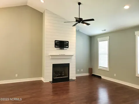 112 Meadowbrook Court Cedar Point NC 28584