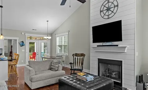 112 Meadowbrook Court Cedar Point NC 28584