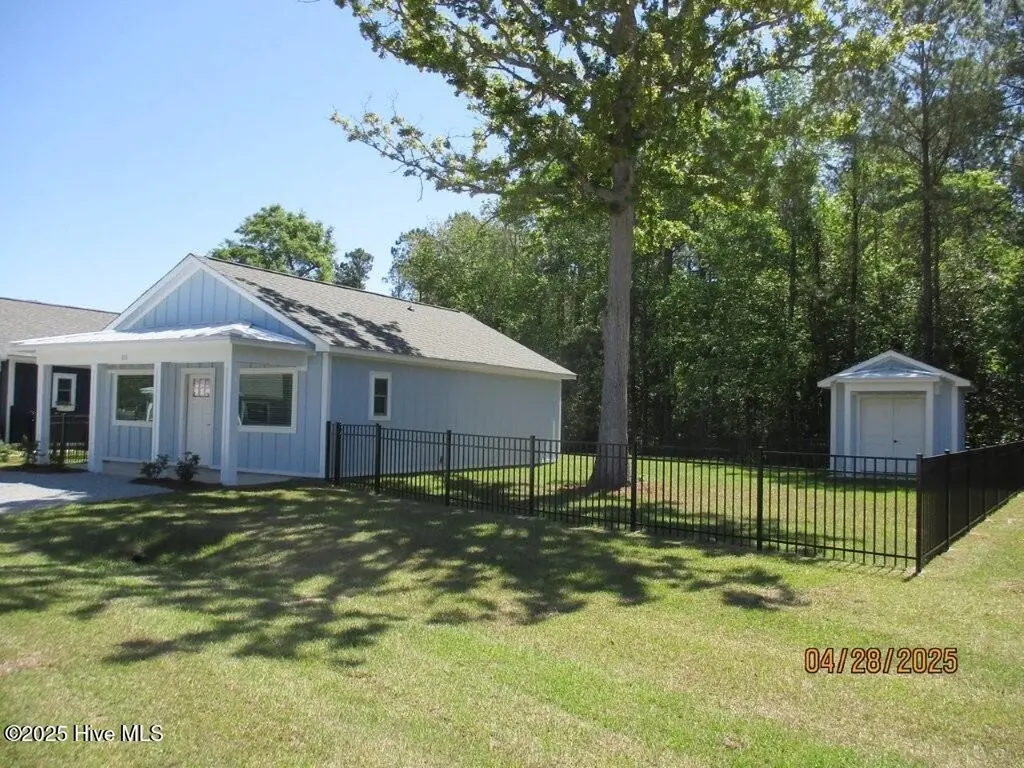 113 Long Pond Loop Swansboro NC 28584