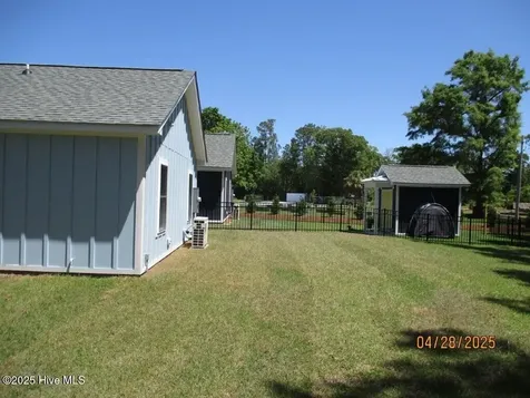 113 Long Pond Loop Swansboro NC 28584