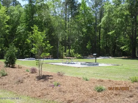 113 Long Pond Loop Swansboro NC 28584