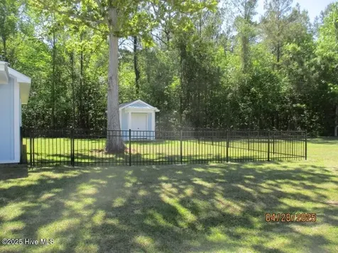 113 Long Pond Loop Swansboro NC 28584