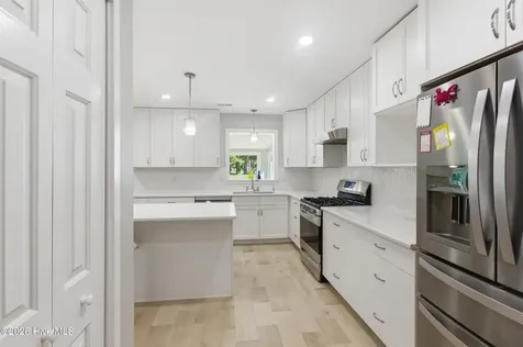409 Plantation Drive New Bern NC 28562