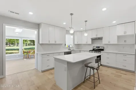 409 Plantation Drive New Bern NC 28562