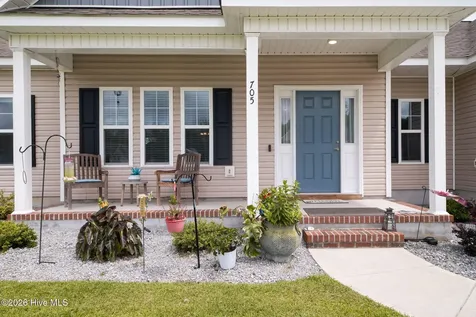 705 Plowshare Court Maysville NC 28555