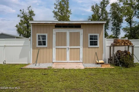 705 Plowshare Court Maysville NC 28555