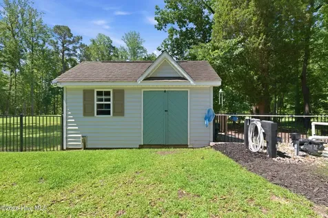 174 Highland Avenue Grantsboro NC 28529