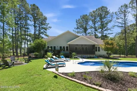 174 Highland Avenue Grantsboro NC 28529