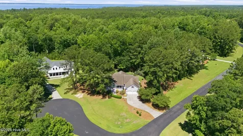 174 Highland Avenue Grantsboro NC 28529