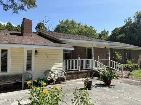 284 Laurel Road Beaufort NC 28516