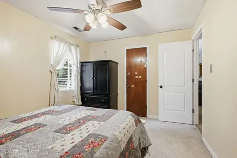 284 Laurel Road Beaufort NC 28516
