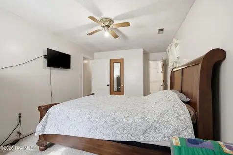 284 Laurel Road Beaufort NC 28516