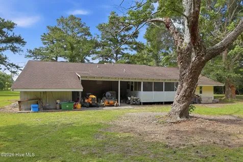 284 Laurel Road Beaufort NC 28516