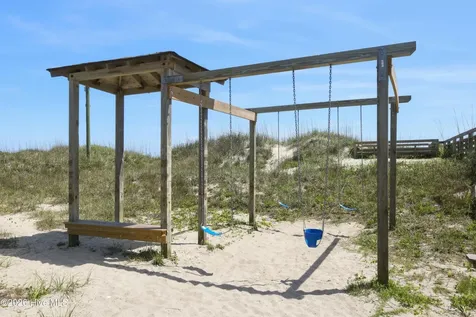 105 Winston Avenue Atlantic Beach NC 28512
