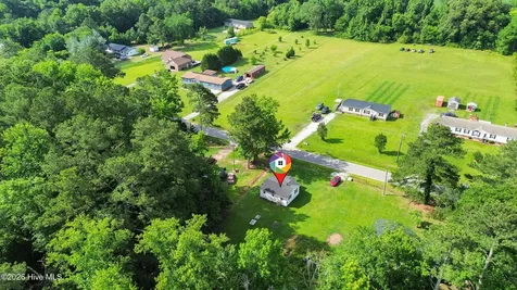 592 Crooked Run Road Elizabeth City NC 27909