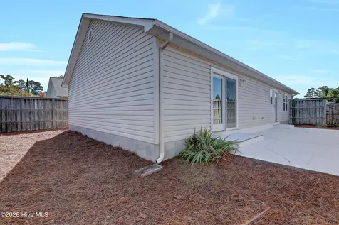 2010 Heritage Lane Jacksonville NC 28546